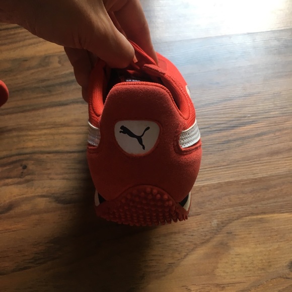 Classic Red Puma’s NEW - Picture 4 of 5